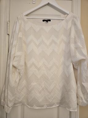 Banana Republic Women's Cream Textured Boatneck Top Size XL